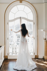 Isabella Robe - LE EL New York